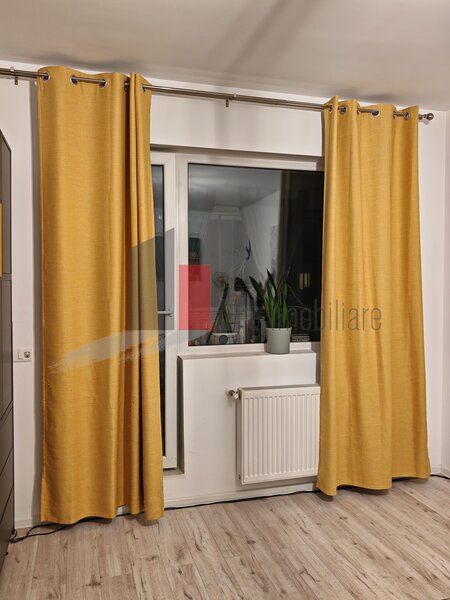 Pacii, apartament cu 2 camere de vanzare, cu centrala, mobilat si utilat.