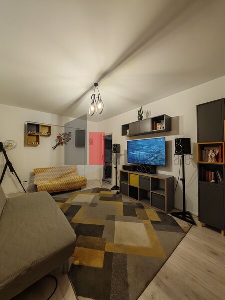 Pacii, apartament cu 2 camere de vanzare, cu centrala, mobilat si utilat.