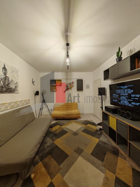 Pacii, apartament cu 2 camere de vanzare, cu centrala, mobilat si utilat.