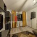 Pacii, apartament cu doua camere de vanzare, cu centrala, mobilat si utilat.